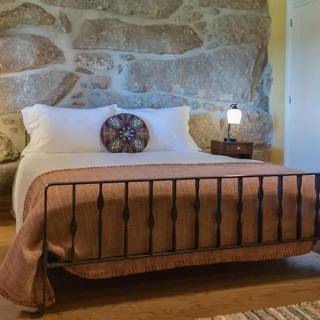 Chao Do Rio - Turismo De Aldeia セイア