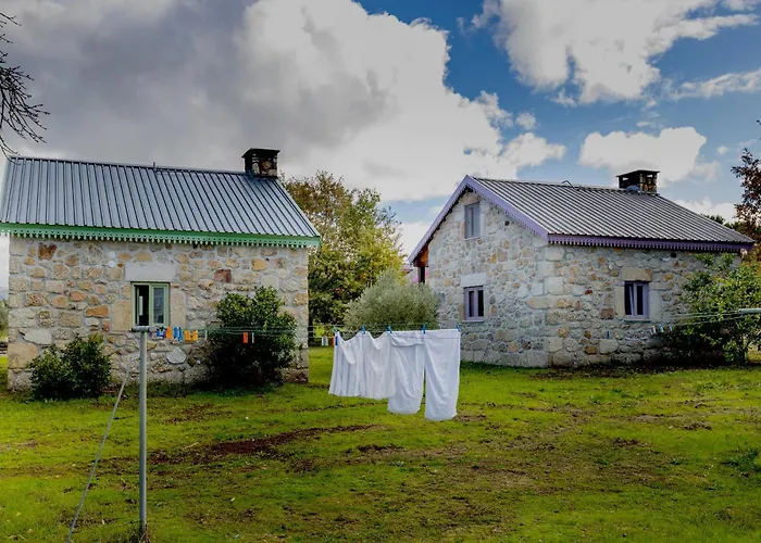 Chao Do Rio - Turismo De Aldeia منزل ريفي سيا